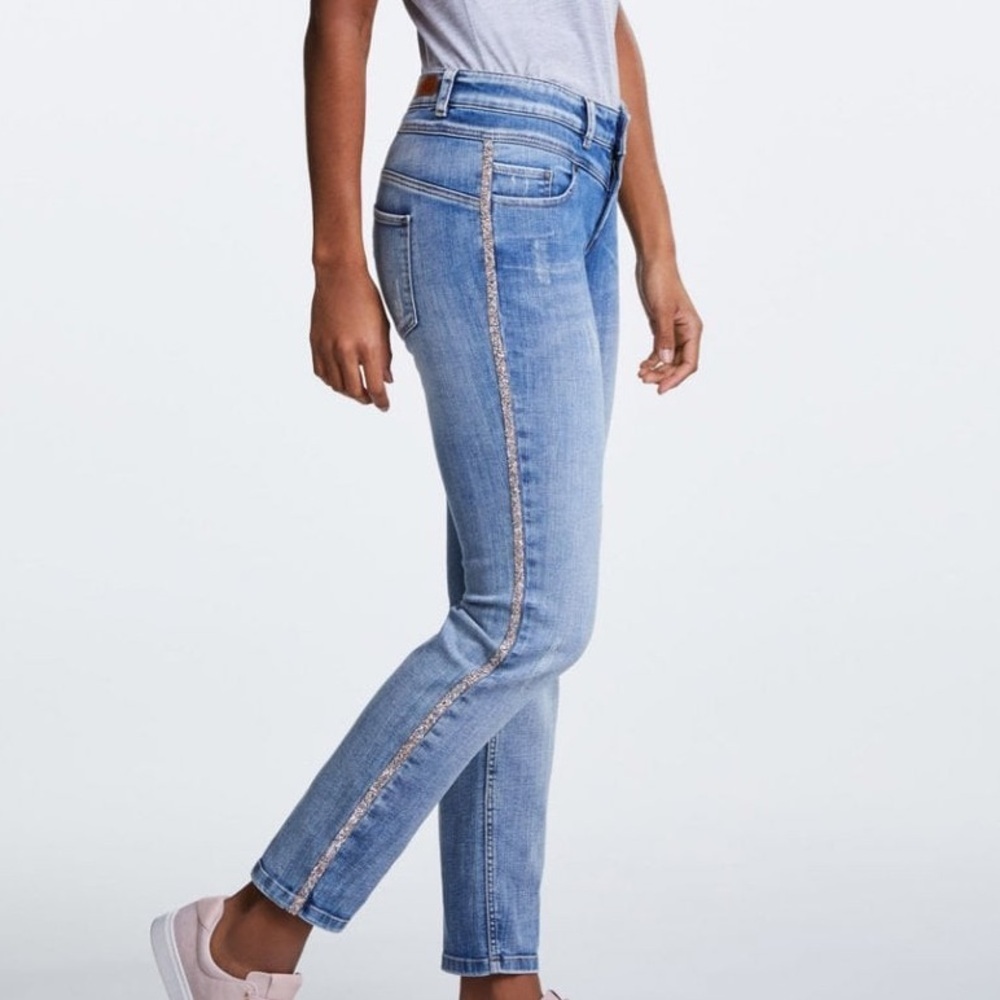 OUI (4) Gold Rhinestone Stripe Newport Jeans